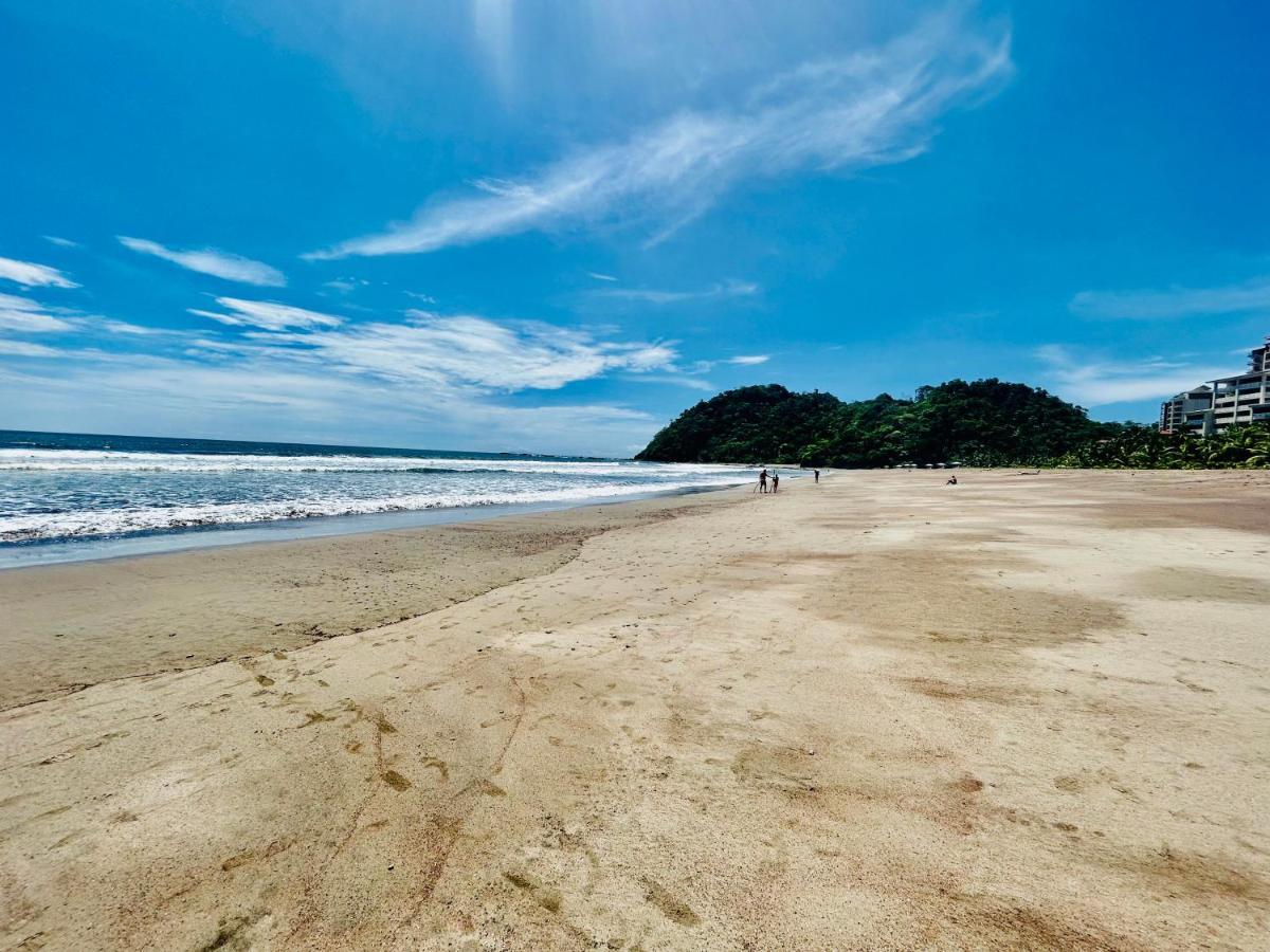 Apartamento De Lujo Las 3 Gotas Jaco, Frente Al Mar Con Vista A La Playa מראה חיצוני תמונה