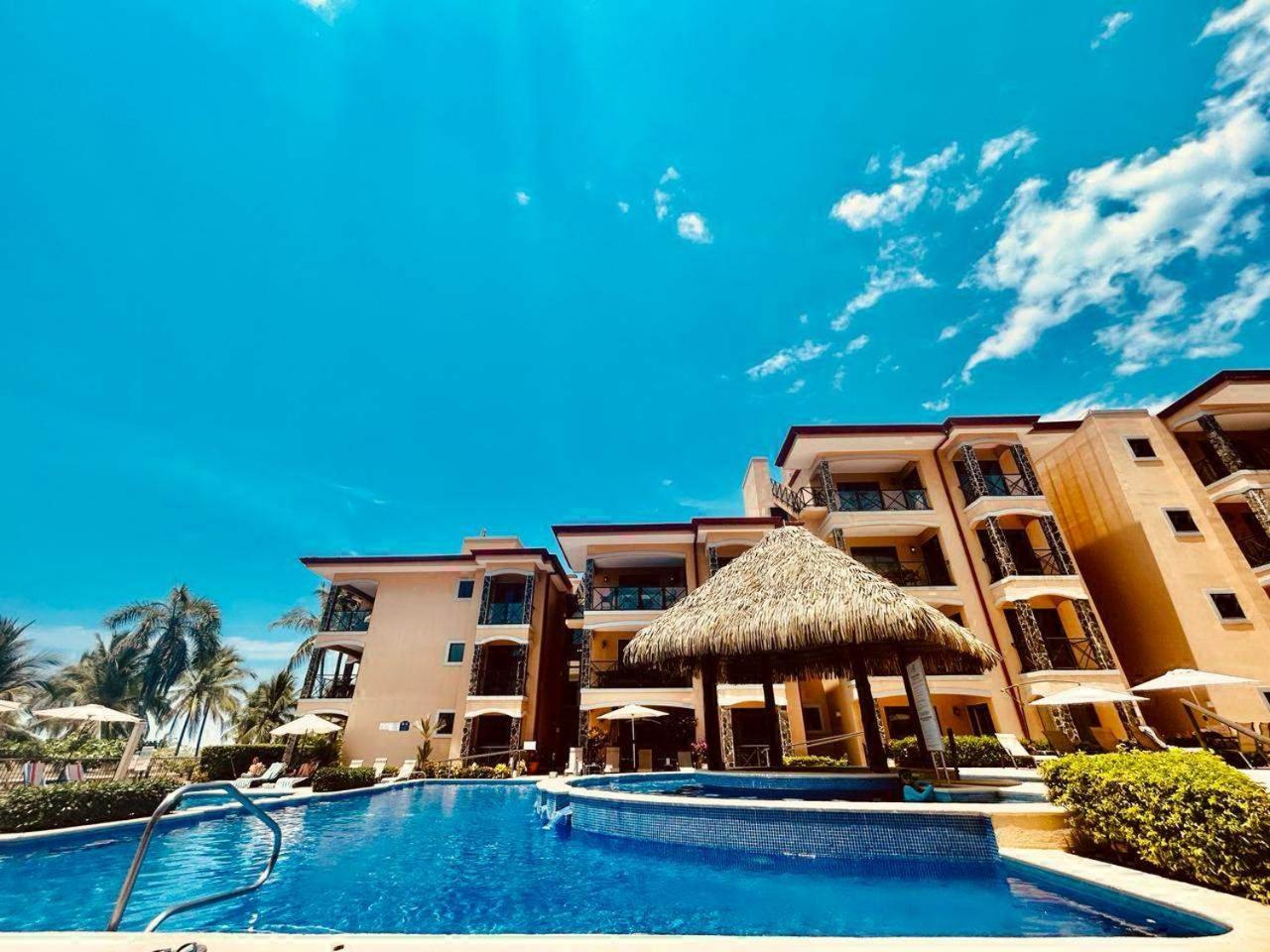 Apartamento De Lujo Las 3 Gotas Jaco, Frente Al Mar Con Vista A La Playa מראה חיצוני תמונה