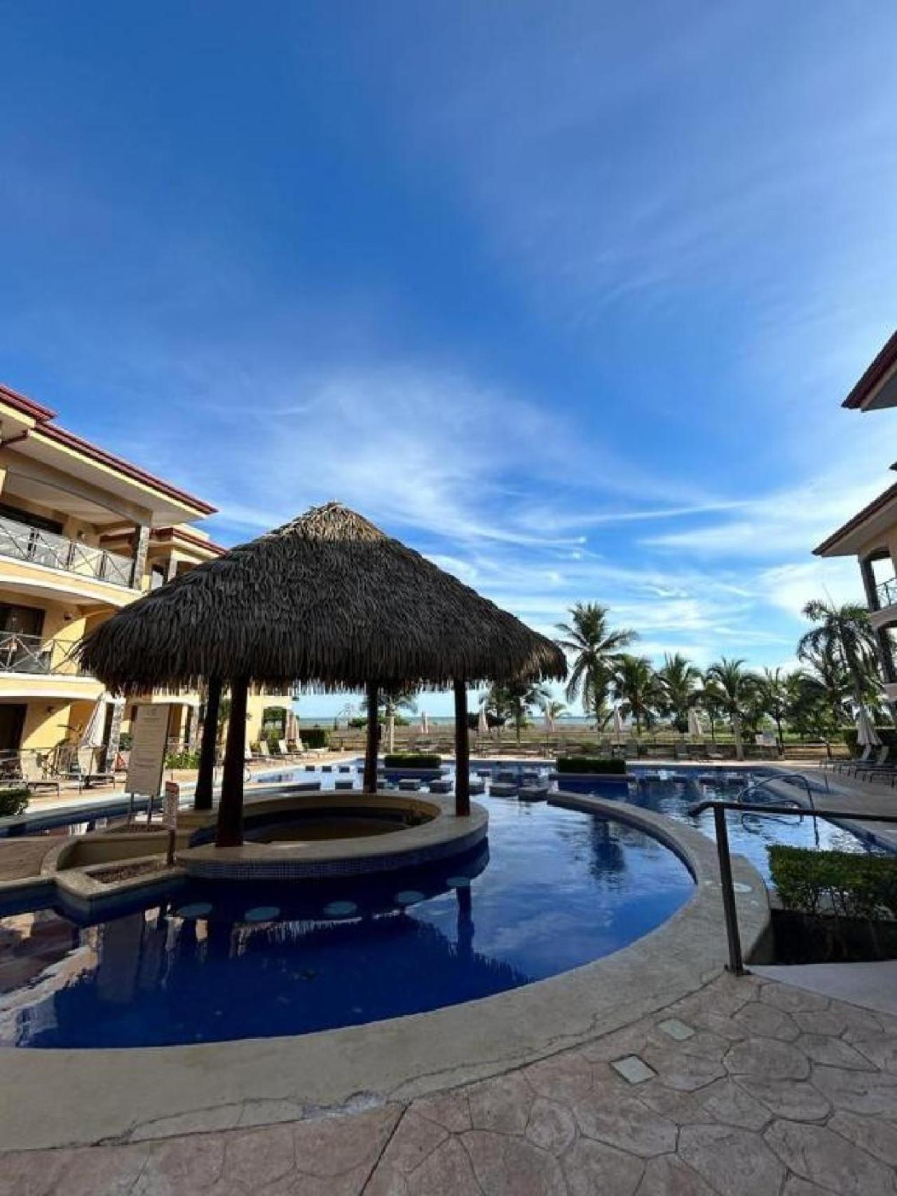 Apartamento De Lujo Las 3 Gotas Jaco, Frente Al Mar Con Vista A La Playa מראה חיצוני תמונה